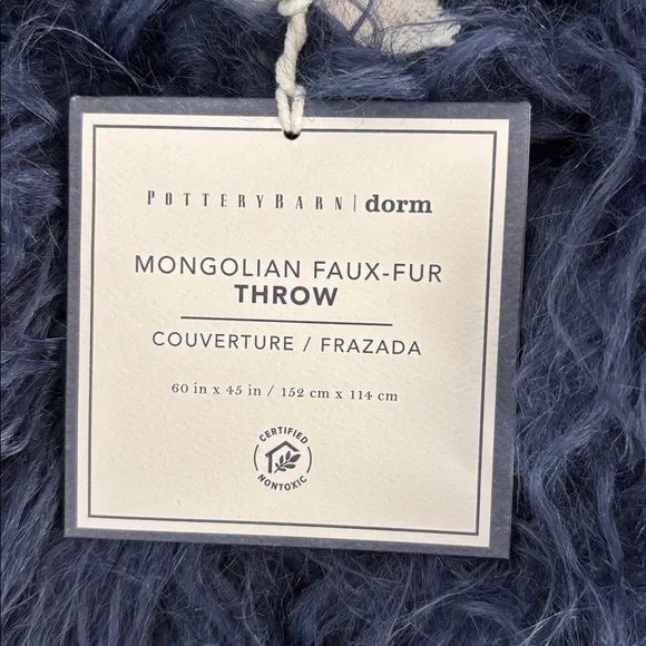 NWT POTTERY BARN DORM TEEN MONGOLIAN FAUX FUR THROW BLANKET NAVY BLUE 60X45 INCH - Picture 3 of 5